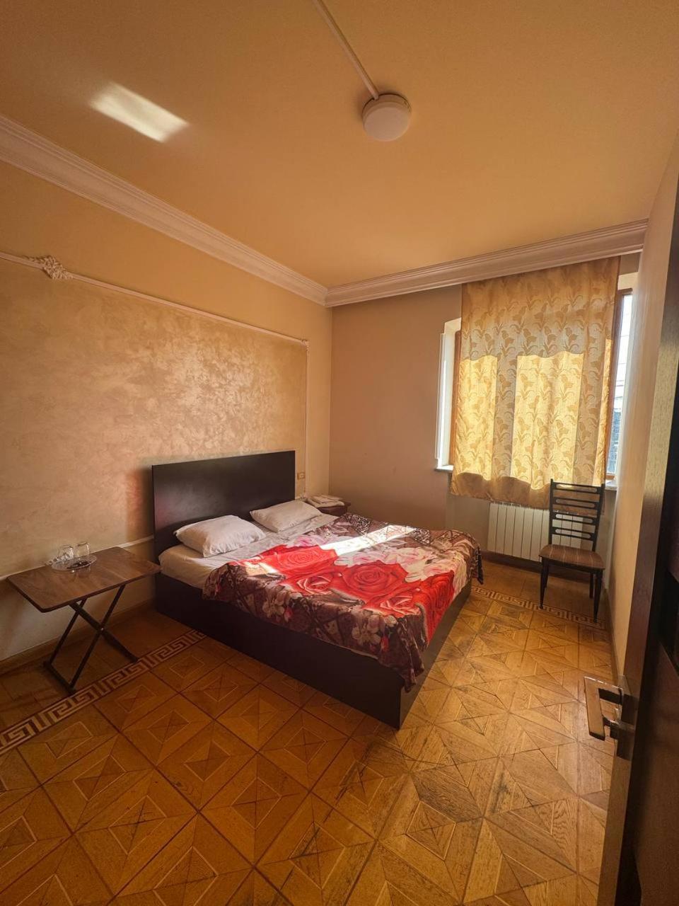 Centre Hotel-Hostel Erévan Extérieur photo